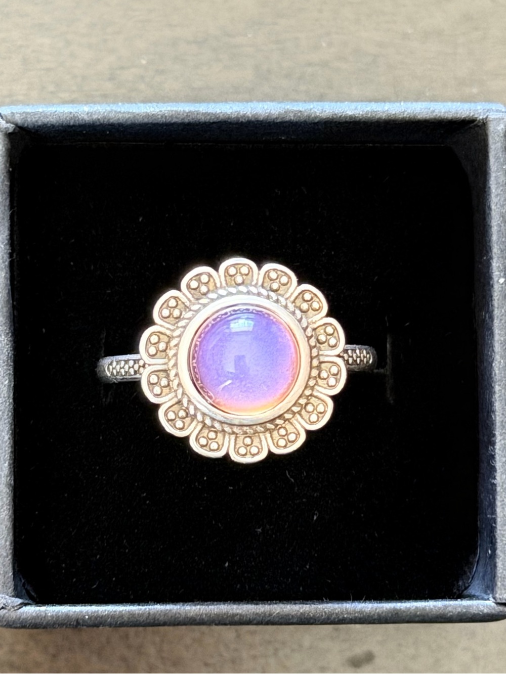 Elegant Floral 8mm Round Stone Sterling Silver Mood Ring + Color Chart & Box